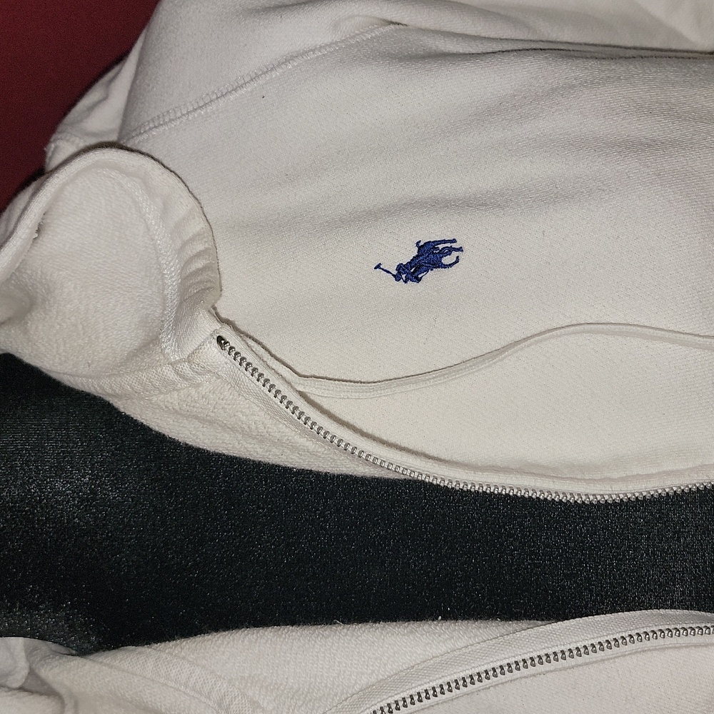 White hoodie - Picture 2 of 8